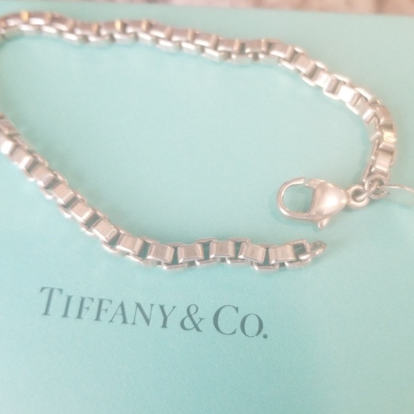 Tiffany & Co. Jewelry - Tifanny and co box bracelet
